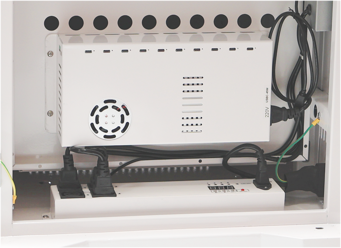 Parotec 20x Bay USB-C Charging Cart